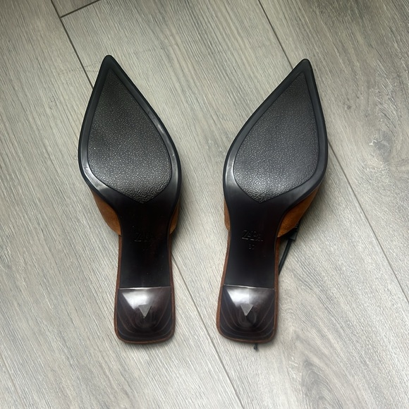 Elegant Brown Women's Mules - Picture 7 of 8